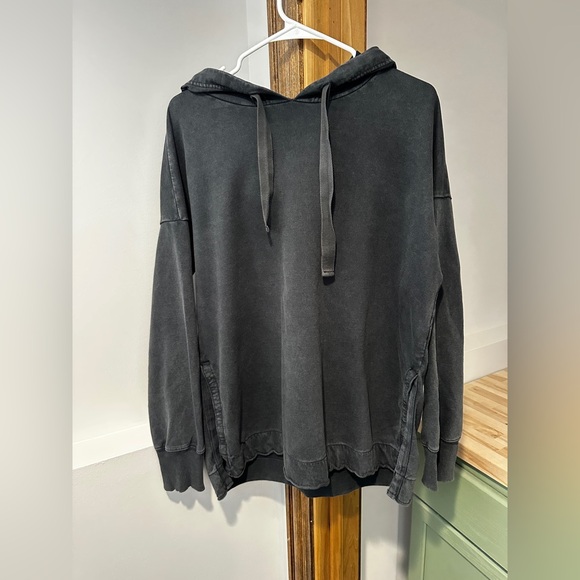 Aerie Black Hoodie - Picture 6 of 9